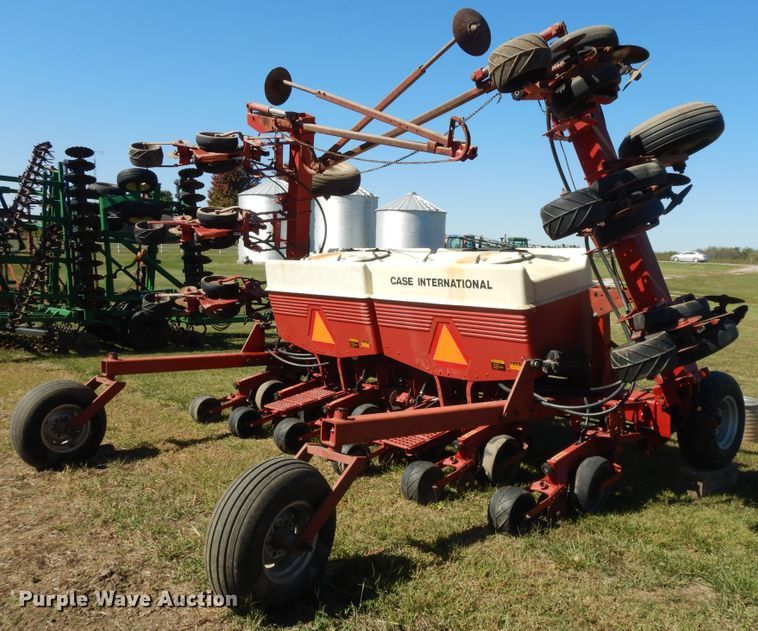 image for item DH0155 1992 Case IH 900 Cyclo Air planter