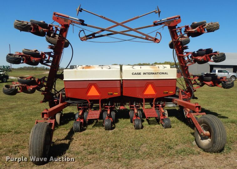 image for item DH0155 1992 Case IH 900 Cyclo Air planter