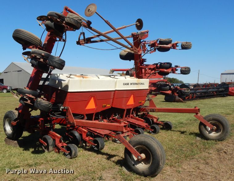 image for item DH0155 1992 Case IH 900 Cyclo Air planter