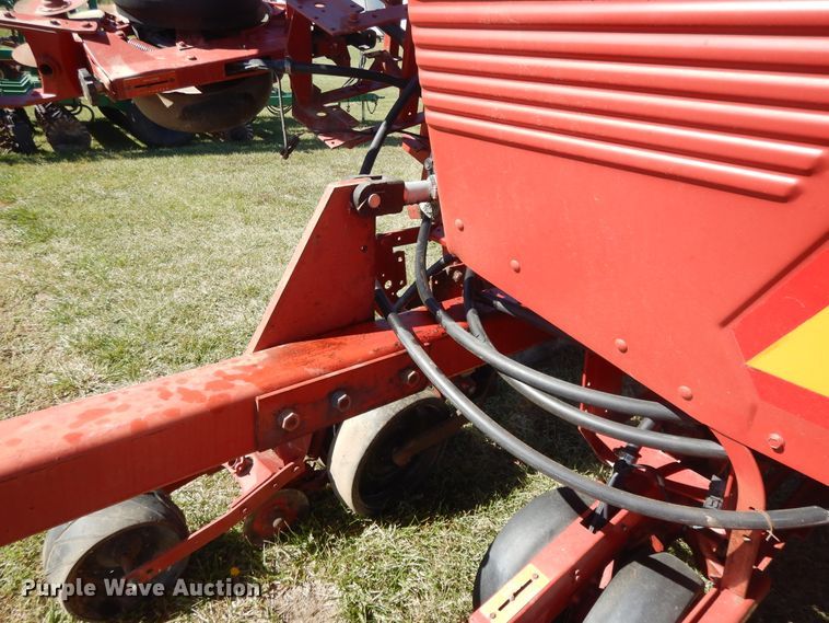 image for item DH0155 1992 Case IH 900 Cyclo Air planter