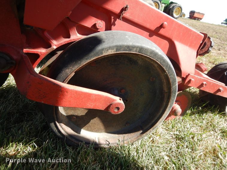 image for item DH0155 1992 Case IH 900 Cyclo Air planter