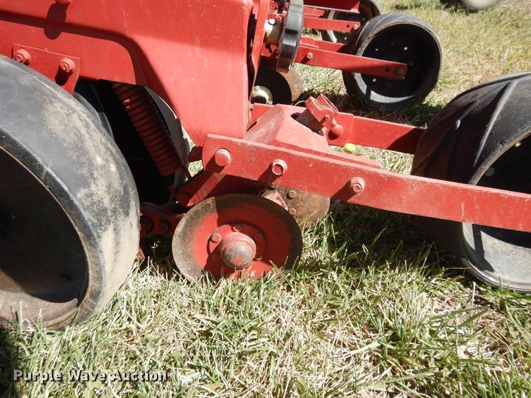 image for item DH0155 1992 Case IH 900 Cyclo Air planter