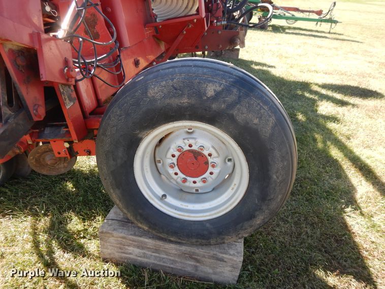 image for item DH0155 1992 Case IH 900 Cyclo Air planter
