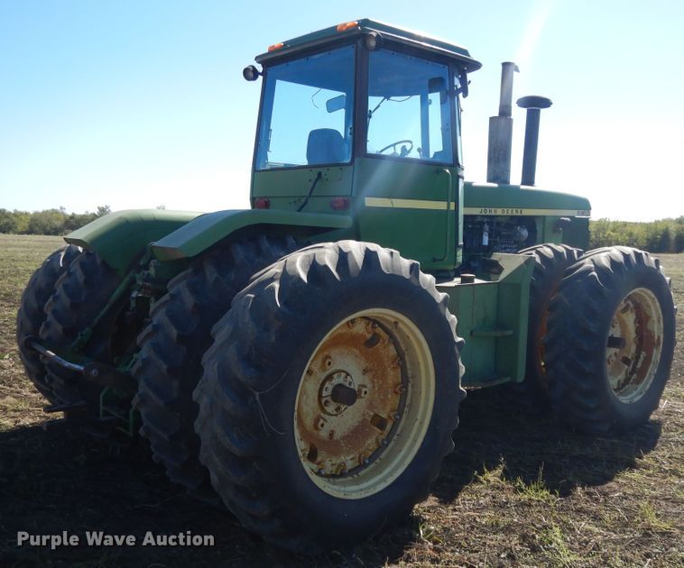 image for item DH0156 1977 John Deere 8630  4WD tractor