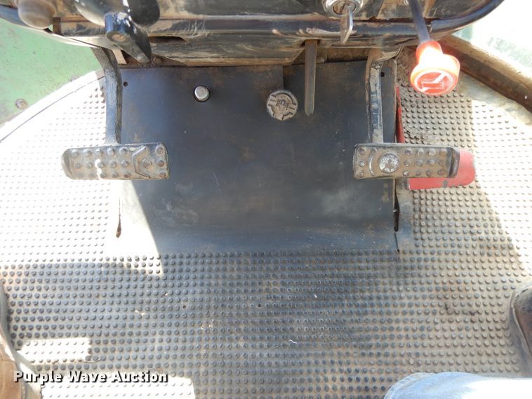 image for item DH0156 1977 John Deere 8630  4WD tractor