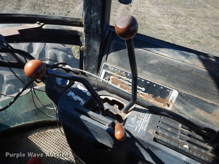 image for item DH0156 1977 John Deere 8630  4WD tractor