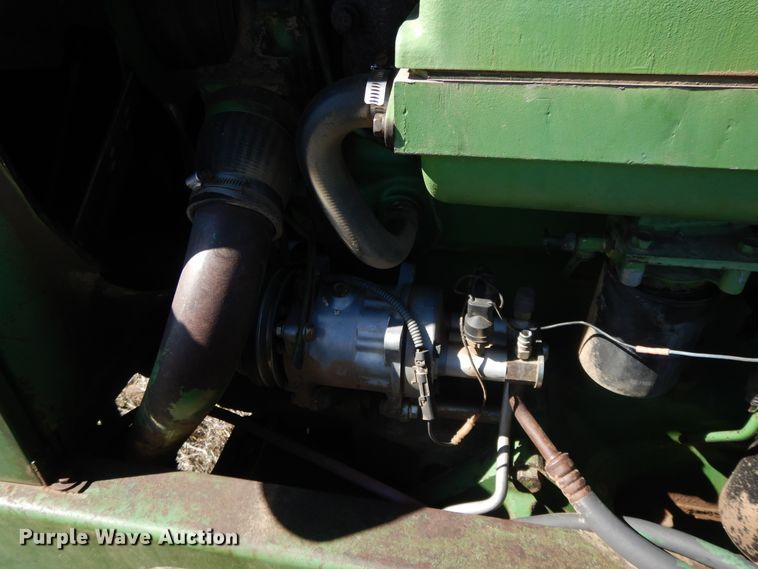 image for item DH0156 1977 John Deere 8630  4WD tractor