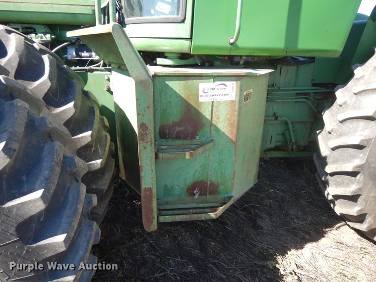 image for item DH0156 1977 John Deere 8630  4WD tractor