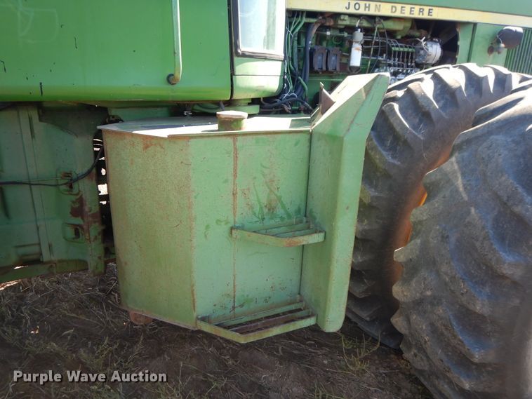 image for item DH0156 1977 John Deere 8630  4WD tractor