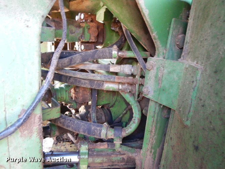 image for item DH0156 1977 John Deere 8630  4WD tractor