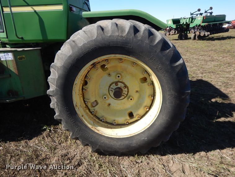 image for item DH0156 1977 John Deere 8630  4WD tractor