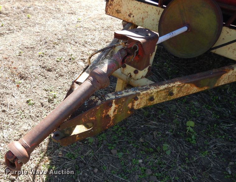 image for item DH0158 1972 Sperry 516 manure spreader