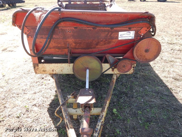 image for item DH0158 1972 Sperry 516 manure spreader