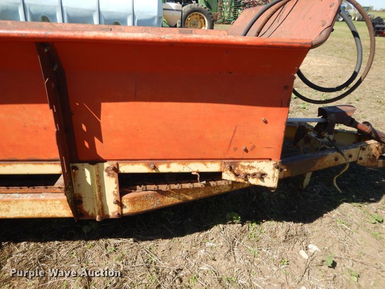 image for item DH0158 1972 Sperry 516 manure spreader