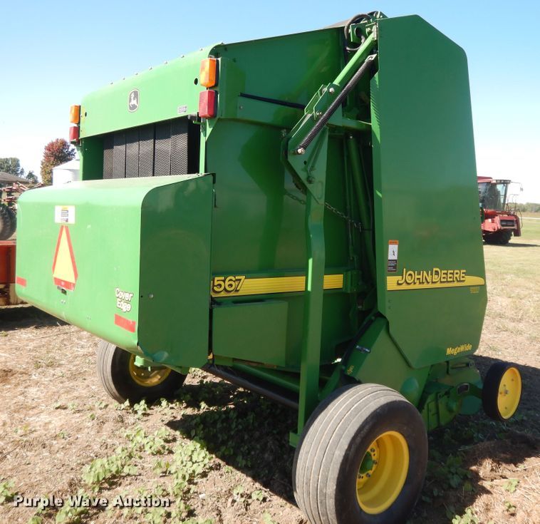 image for item DH0159 John Deere 567  MegaWide round baler