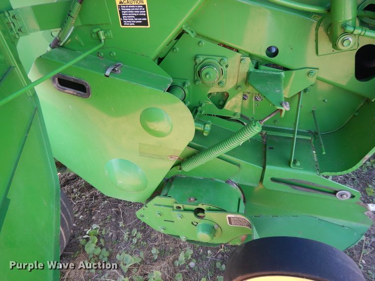 image for item DH0159 John Deere 567  MegaWide round baler