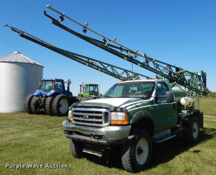 image for item DH0161 1999 Ford F350 Super Duty applicator truck