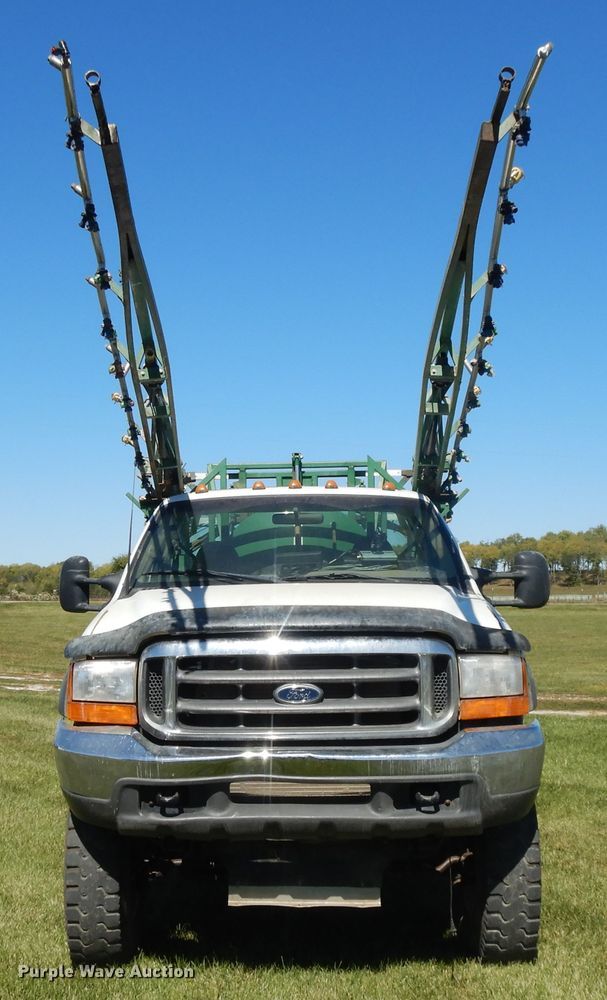 image for item DH0161 1999 Ford F350 Super Duty applicator truck