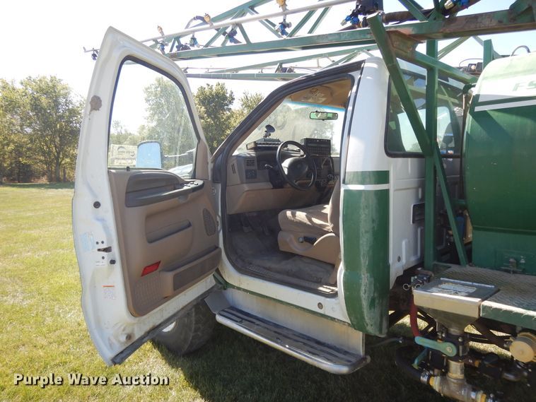 image for item DH0161 1999 Ford F350 Super Duty applicator truck