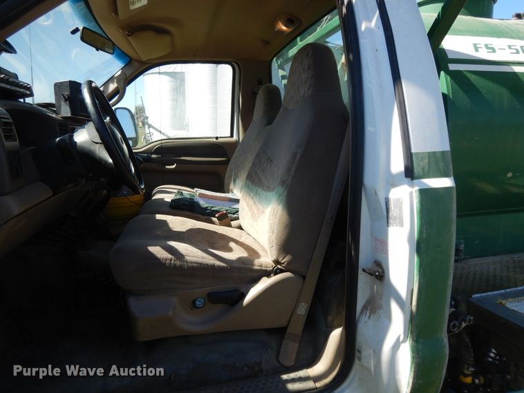 image for item DH0161 1999 Ford F350 Super Duty applicator truck