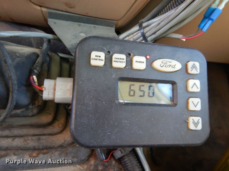 image for item DH0161 1999 Ford F350 Super Duty applicator truck