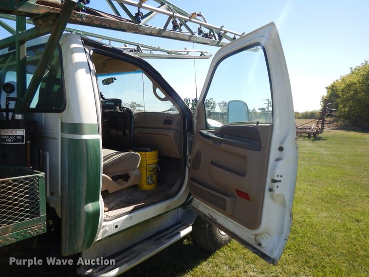 image for item DH0161 1999 Ford F350 Super Duty applicator truck