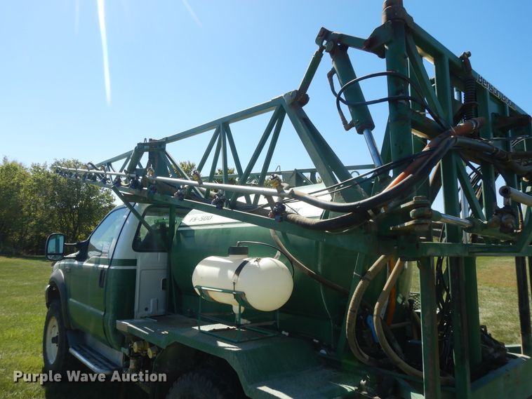 image for item DH0161 1999 Ford F350 Super Duty applicator truck