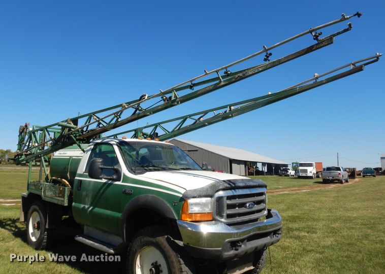 image for item DH0161 1999 Ford F350 Super Duty applicator truck