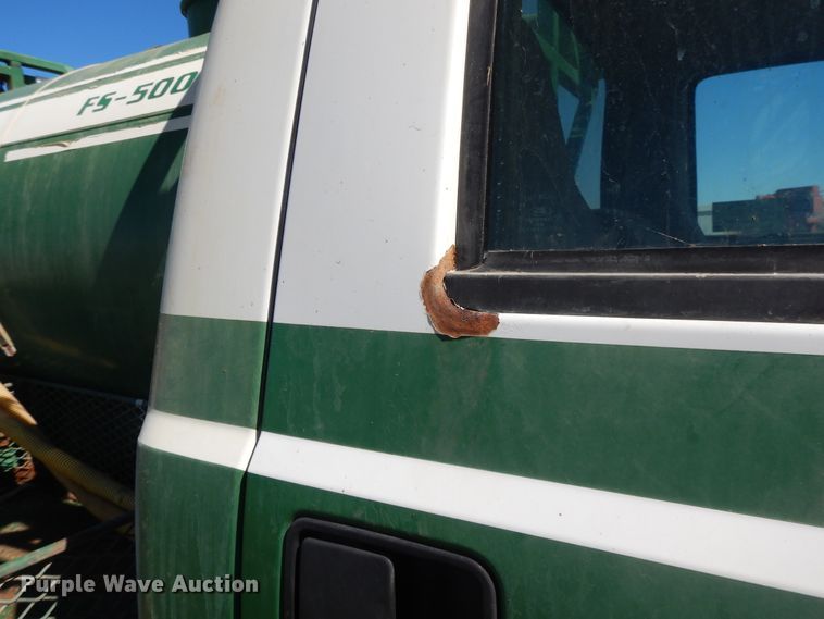 image for item DH0161 1999 Ford F350 Super Duty applicator truck