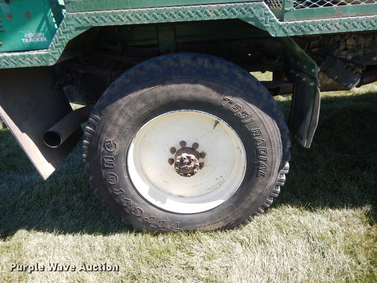 image for item DH0161 1999 Ford F350 Super Duty applicator truck