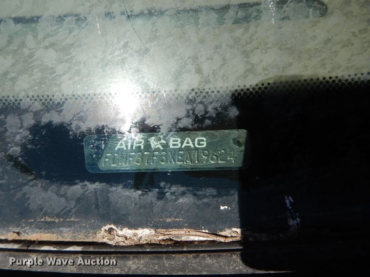 image for item DH0161 1999 Ford F350 Super Duty applicator truck