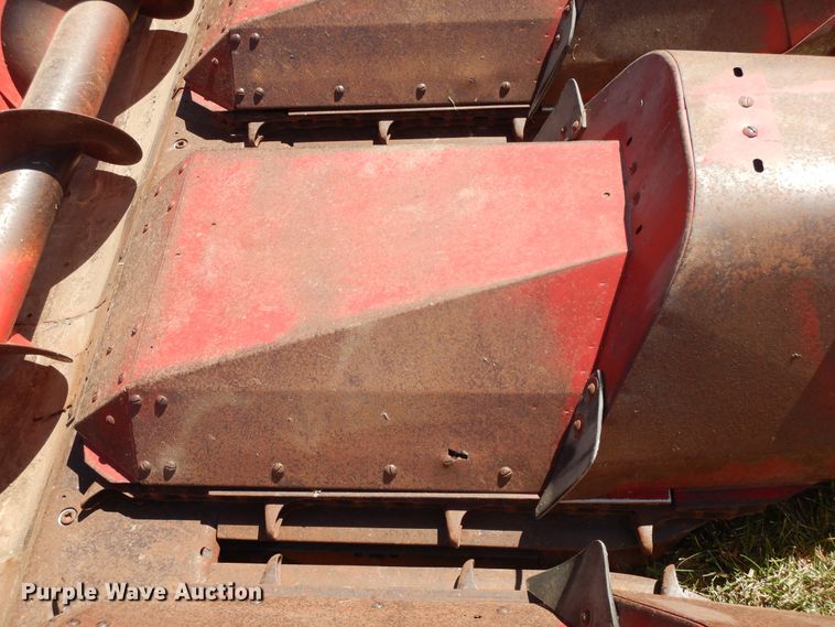 image for item DH0162 Case 1083 corn head