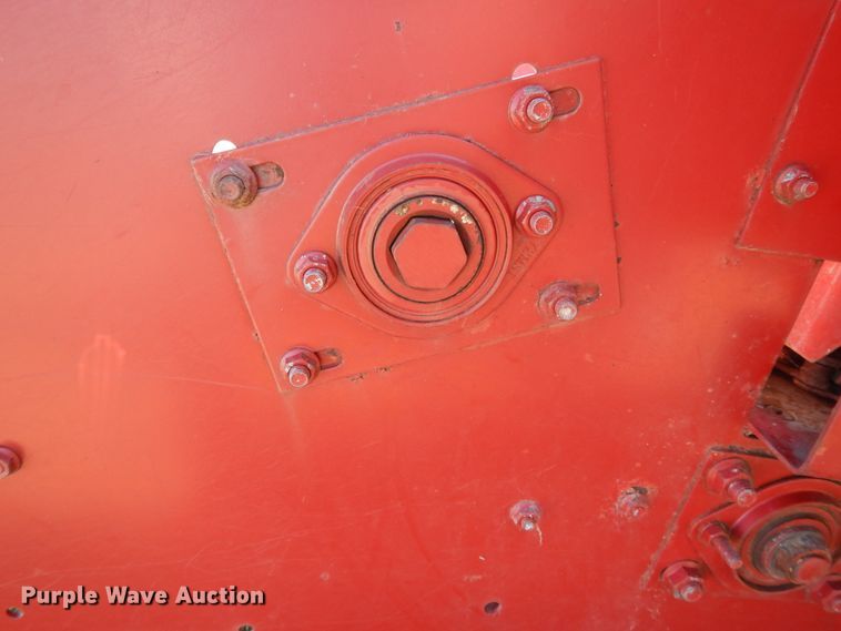 image for item DH0162 Case 1083 corn head