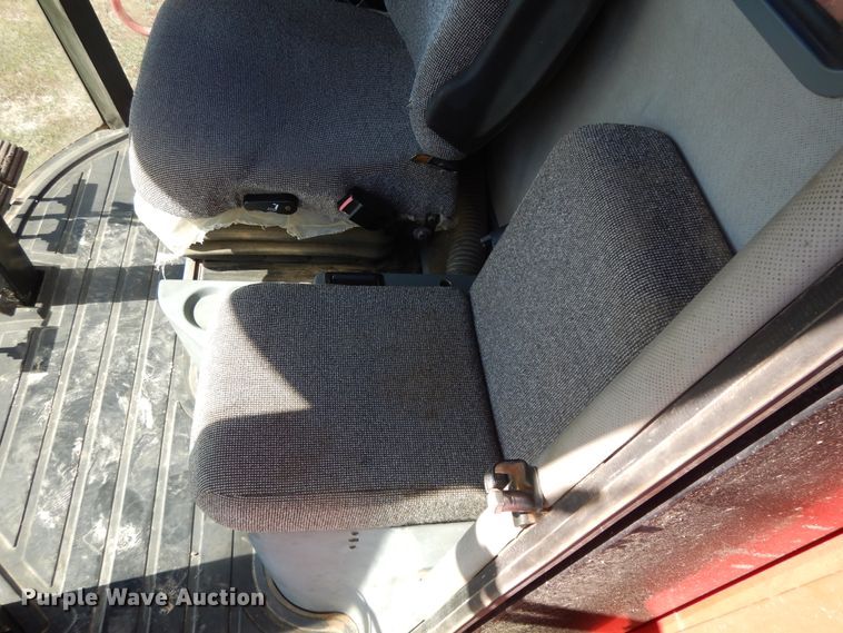 image for item DH0164 1998 Case IH 2388 combine