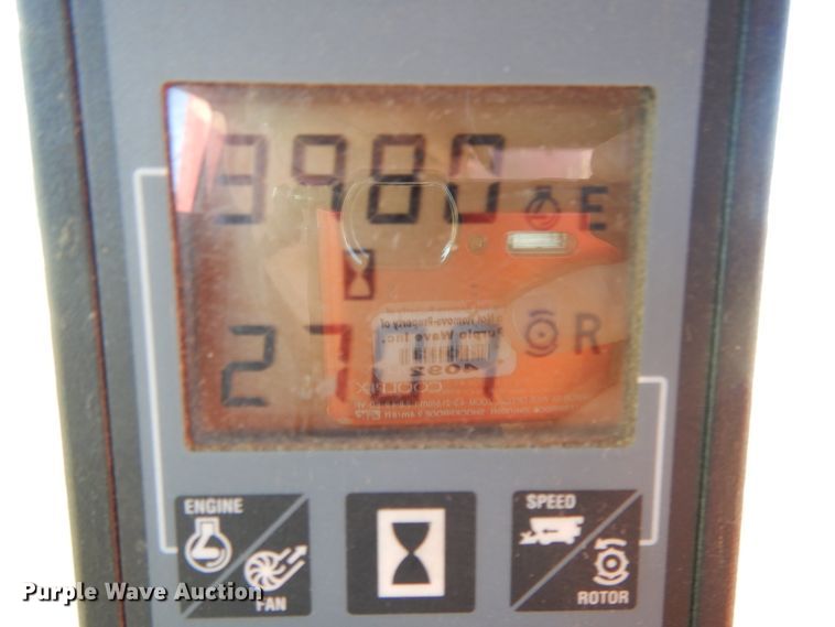 image for item DH0164 1998 Case IH 2388 combine