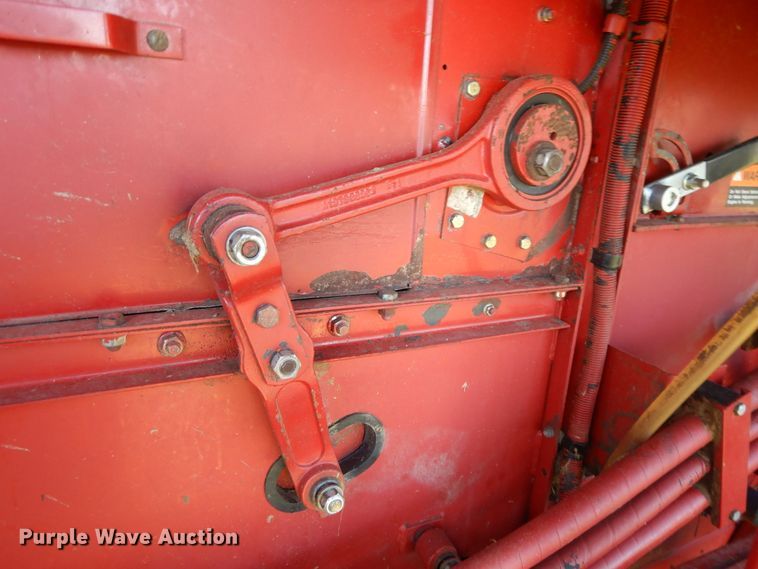 image for item DH0164 1998 Case IH 2388 combine