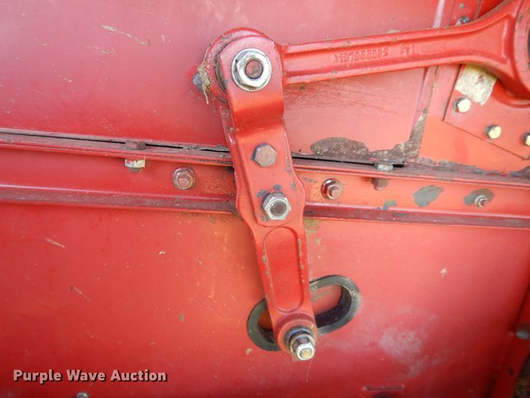 image for item DH0164 1998 Case IH 2388 combine