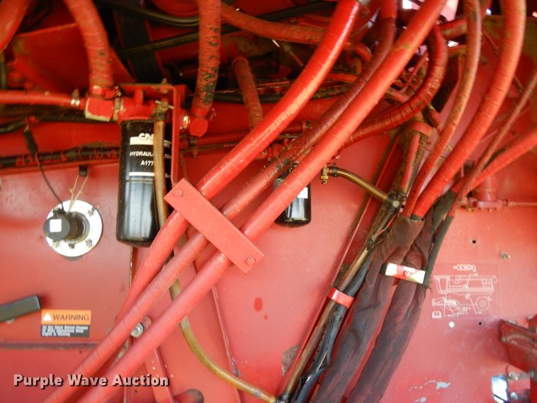 image for item DH0164 1998 Case IH 2388 combine