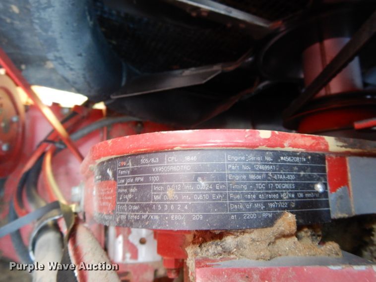image for item DH0164 1998 Case IH 2388 combine