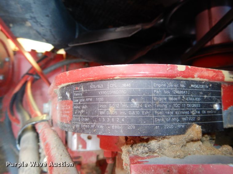 image for item DH0164 1998 Case IH 2388 combine