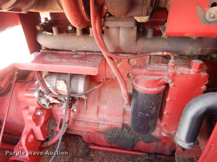 image for item DH0164 1998 Case IH 2388 combine