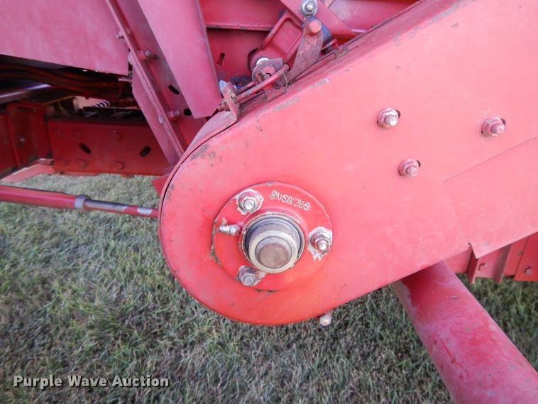 image for item DH0164 1998 Case IH 2388 combine