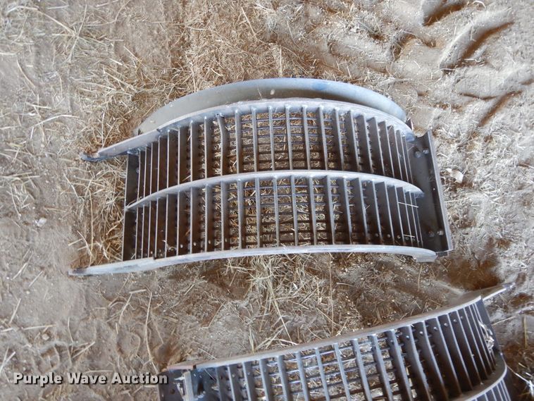 image for item DH0164 1998 Case IH 2388 combine