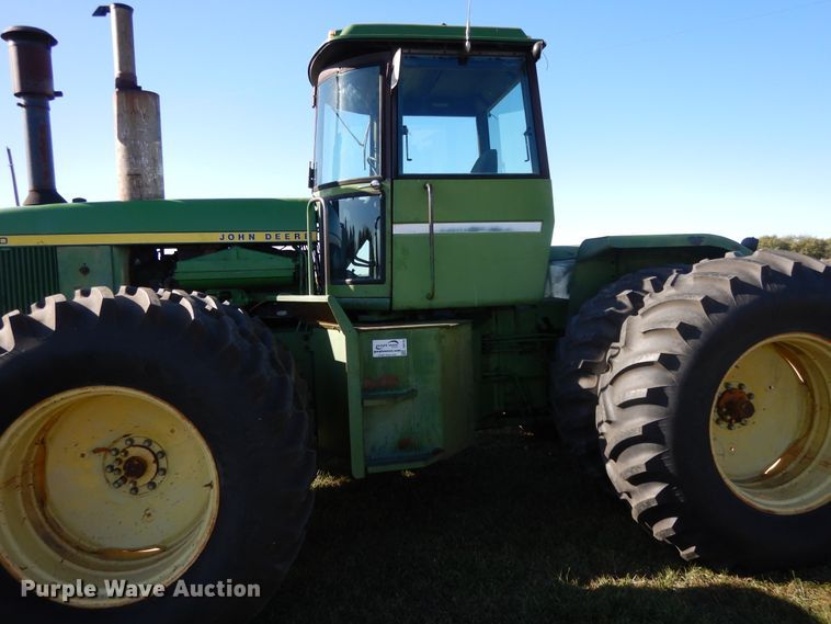 image for item DH0165 1978 John Deere 8630  4WD tractor