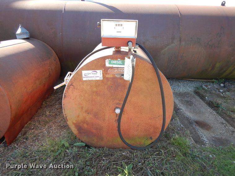 image for item DH0166 (3) fuel tanks