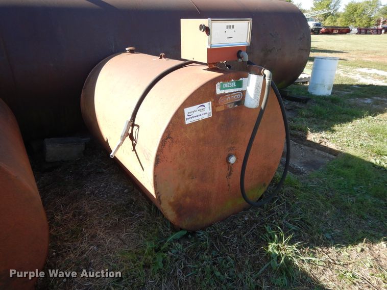 image for item DH0166 (3) fuel tanks