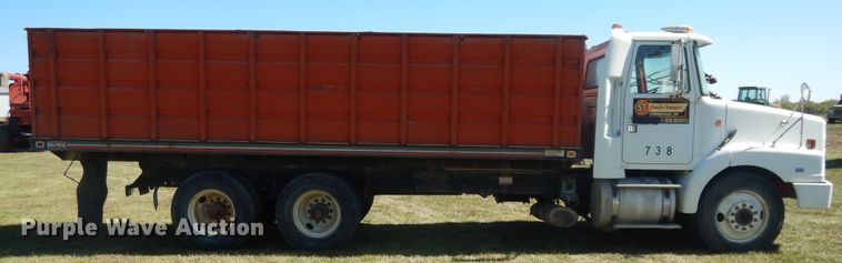 image for item DH0167 1990 Volvo  grain truck