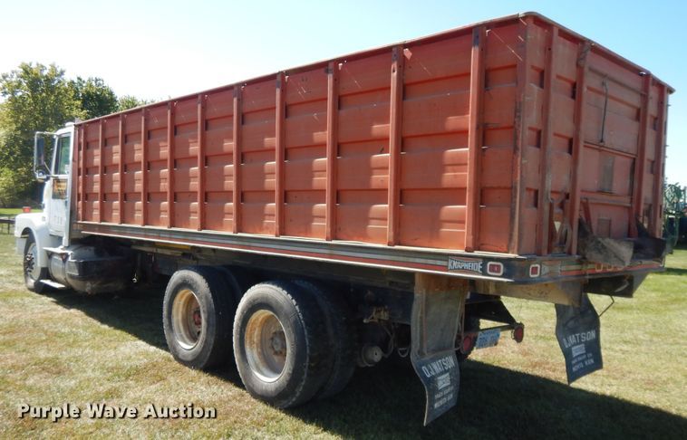 image for item DH0167 1990 Volvo  grain truck