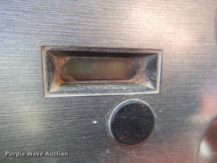 image for item DH0167 1990 Volvo  grain truck