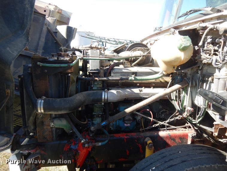 image for item DH0167 1990 Volvo  grain truck